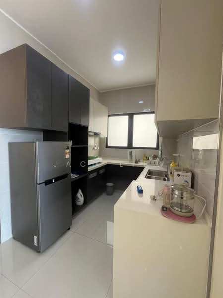 Condominium for Sale at Amberside @ Country Garden Danga Bay - Jack Liew - Kitchen - PropertyGuru.com.my