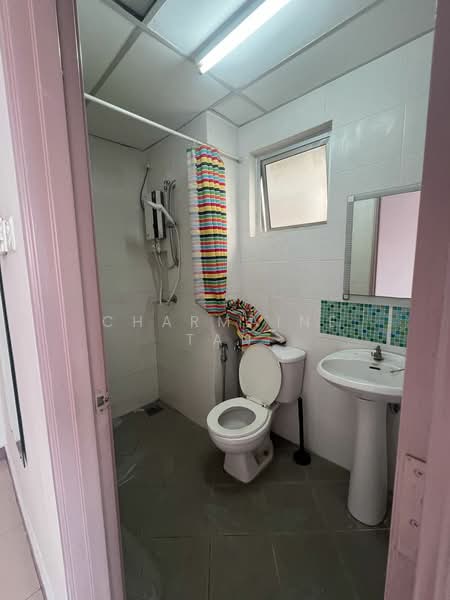 Servis Apartment untuk Dijual di Metropolitan Square - Charmaine Tan - Bathroom - PropertyGuru.com.my