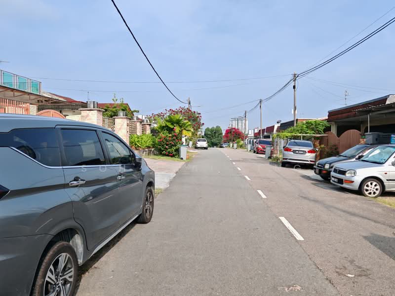 Semi-Detached House for Sale in Taman Century (Johor Bahru) - Soh Chai Seng - Exterior - PropertyGuru.com.my