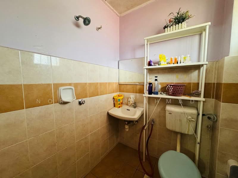 Seri Pristana untuk Untuk Dijual - RM 415,000, Apr 2026 - Bathroom - PropertyGuru.com.my