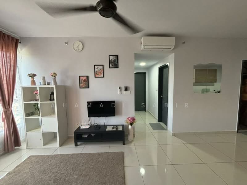 Apartment for Sale at Gamuda Gardens @ Sungai Buloh - Ahamadi Sabir - Living Room - PropertyGuru.com.my