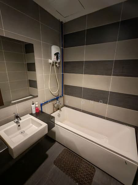 KSL D'Esplanade Residence untuk Untuk Disewa - RM 2,000 /bulan, Apr 2026 - Bathroom - PropertyGuru.com.my