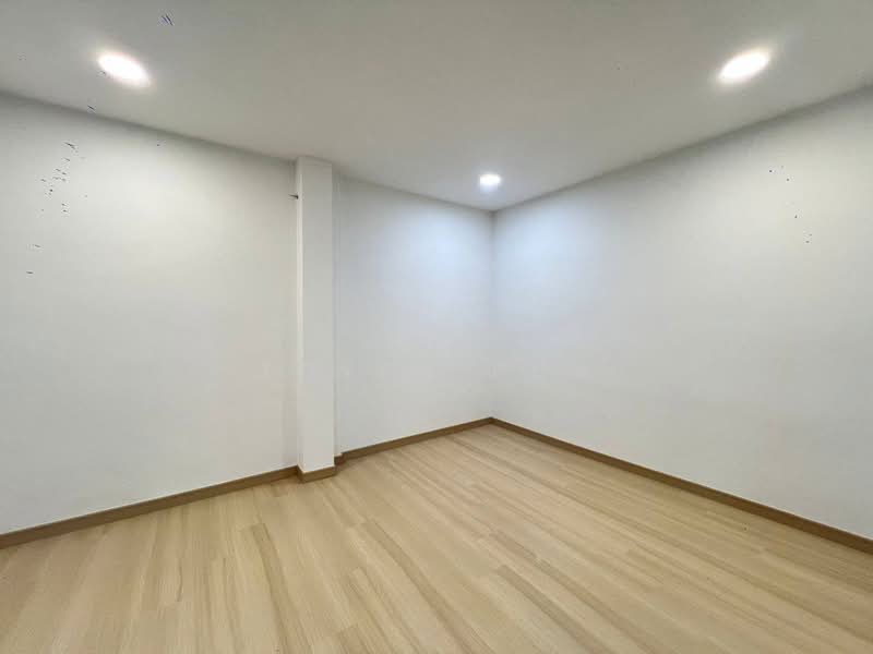 2-storey Terraced House for Sale in Taman Bukit Kempas (Tampoi) - Joyen Pun - PropertyGuru.com.my