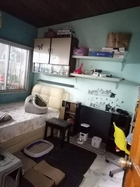 1-storey Terraced House for Sale in Taman Bukit Kuchai (Bandar Kinrara) - Katherine Lam - Bedroom - PropertyGuru.com.my