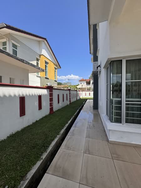 Rumah Banglo untuk Dijual di Bandar Springhill (Jimah) - Kelly See - Exterior - PropertyGuru.com.my
