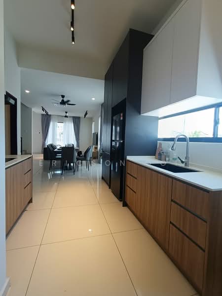 TAMAN PINGGIRAN SEJAHTERA untuk Untuk Dijual - RM 838,800, Apr 2026 - Kitchen - PropertyGuru.com.my