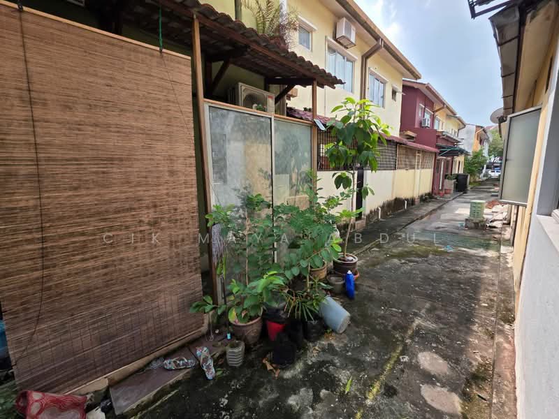 Seksyen 23 untuk Untuk Dijual - RM 675,000, Apr 2026 - Exterior - PropertyGuru.com.my