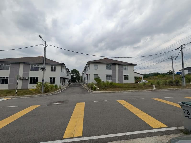 Townhouse for Rent in Kelapa Sawit (Kulai) - Max Yee - Exterior - PropertyGuru.com.my