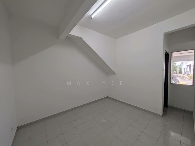 Townhouse for Rent in Kelapa Sawit (Kulai) - Max Yee - Interior - PropertyGuru.com.my