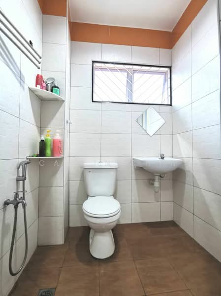2-storey Terraced House for Sale in Wangsa Maju (Kuala Lumpur) - calvin Chin - Bathroom - PropertyGuru.com.my