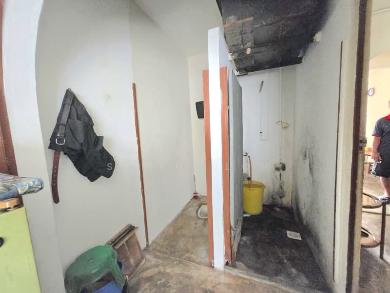 Taman Damai Jaya untuk Untuk Dijual - RM 335,000, Apr 2026 - Bathroom - PropertyGuru.com.my