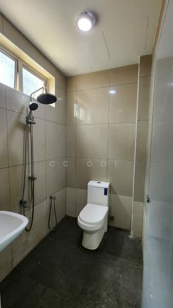 Shop for Rent in Taman Merak (Simpang Ampat) - CC Ooi - Bathroom - PropertyGuru.com.my