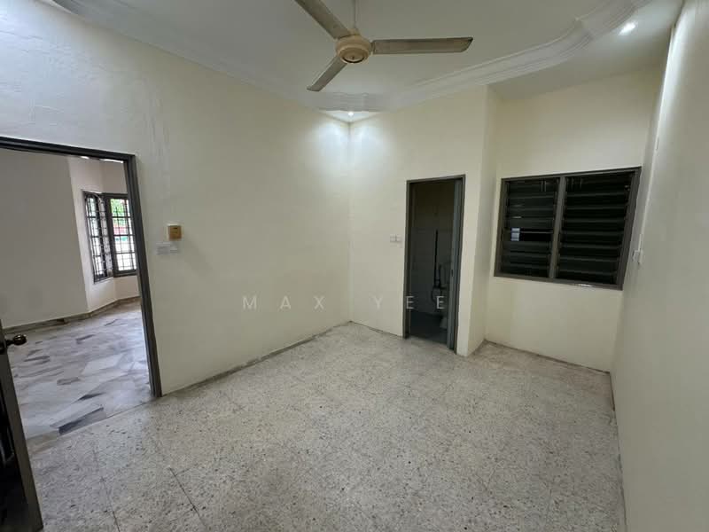 Rumah Teres 1 Tingkat untuk Disewa di Taman Putri Kulai (Kulai) - Max Yee - Interior - PropertyGuru.com.my