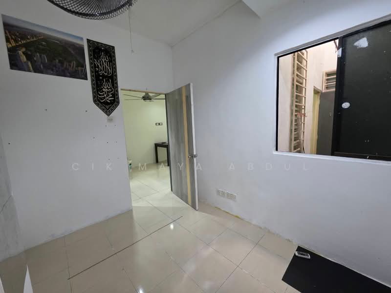 Terraced House for Sale in Jenjarom (Selangor) - Cik Maya Abdul - Interior - PropertyGuru.com.my