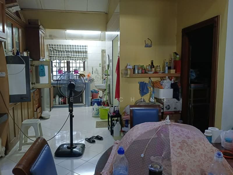 2-storey Terraced House for Sale in Taman Bukit Jaya (Ulu Tiram) - Keith Ching - Kitchen - PropertyGuru.com.my