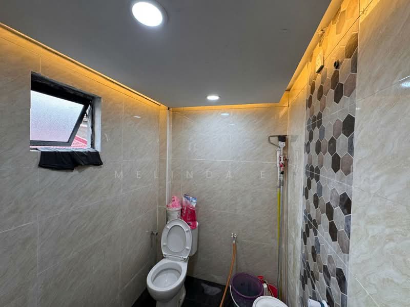 Taman Skudai Baru untuk Untuk Dijual - RM 568,000, Apr 2026 - Bathroom - PropertyGuru.com.my