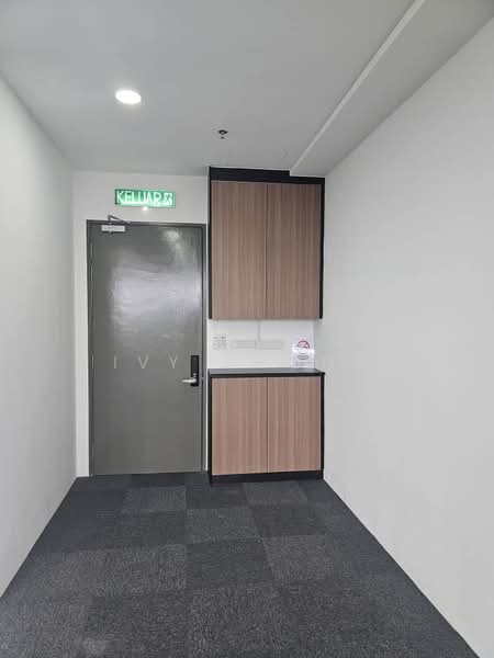 Office for Rent in Bandar Puteri Puchong (Puchong) - Ivy Chong - Corridor - PropertyGuru.com.my
