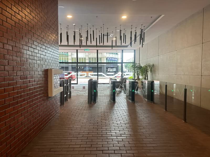 Office for Rent in Bandar Puteri Puchong (Puchong) - Ivy Chong - Entrance - PropertyGuru.com.my