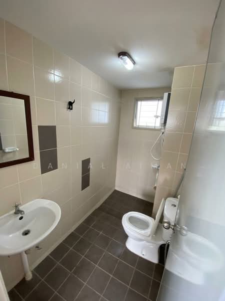 Apartment for Rent at Seri Baiduri - Danial Aiman - Bathroom - PropertyGuru.com.my