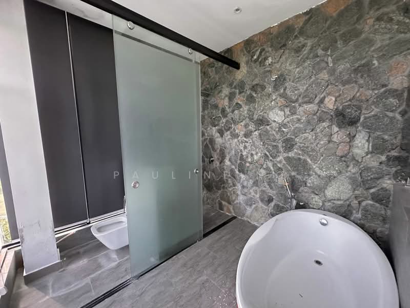 Bungalow for Sale in Johor Bahru (Johor) - Pauline Ng - Bathroom - PropertyGuru.com.my