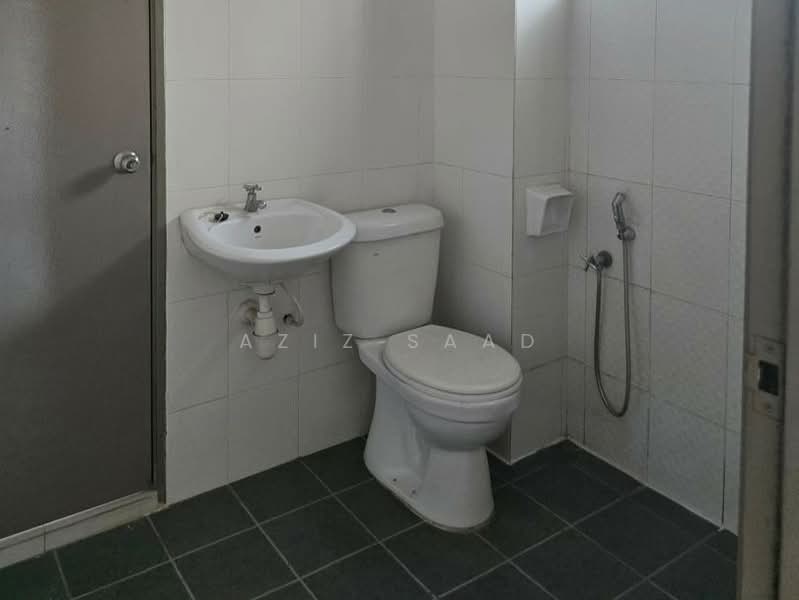 Aman Putri untuk Untuk Disewa - RM 1,500 /bulan, Apr 2026 - Bathroom - PropertyGuru.com.my