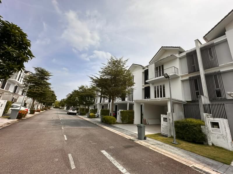 4-storey Terraced House for Sale in Johor Bahru (Johor) - Pauline Ng - Exterior - PropertyGuru.com.my