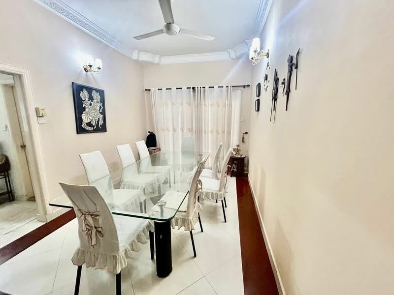 Semi-Detached House for Sale in Ampang (Selangor) - Cik Maya Abdul - Dining Room - PropertyGuru.com.my