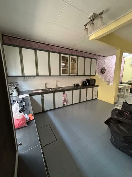 1.5-storey Terraced House for Sale in Bandar Sri Damansara (Selangor) - Kelly Lai - Kitchen - PropertyGuru.com.my