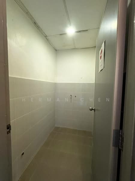 Shop for Rent in Taman Mount Austin (Tebrau) - Herman Chen - Interior - PropertyGuru.com.my