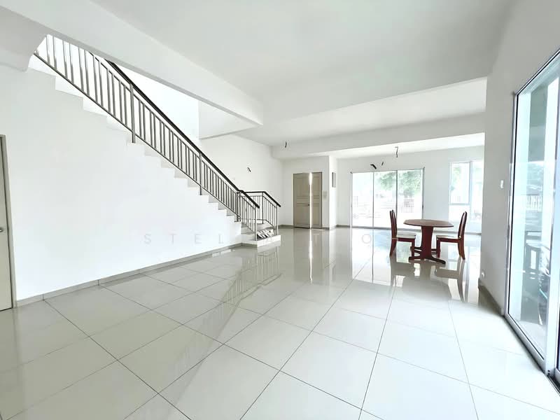 Semi-Detached House for Sale in Ipoh (Perak) - Stella Teoh - Living Room - PropertyGuru.com.my