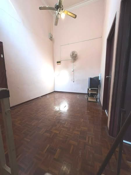 2-storey Terraced House for Sale in Taman Setia Indah (Tebrau) - Carol Low - Living Room - PropertyGuru.com.my