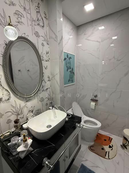 The Oval untuk Untuk Disewa - RM 30,000 /bulan, Apr 2026 - Bathroom - PropertyGuru.com.my