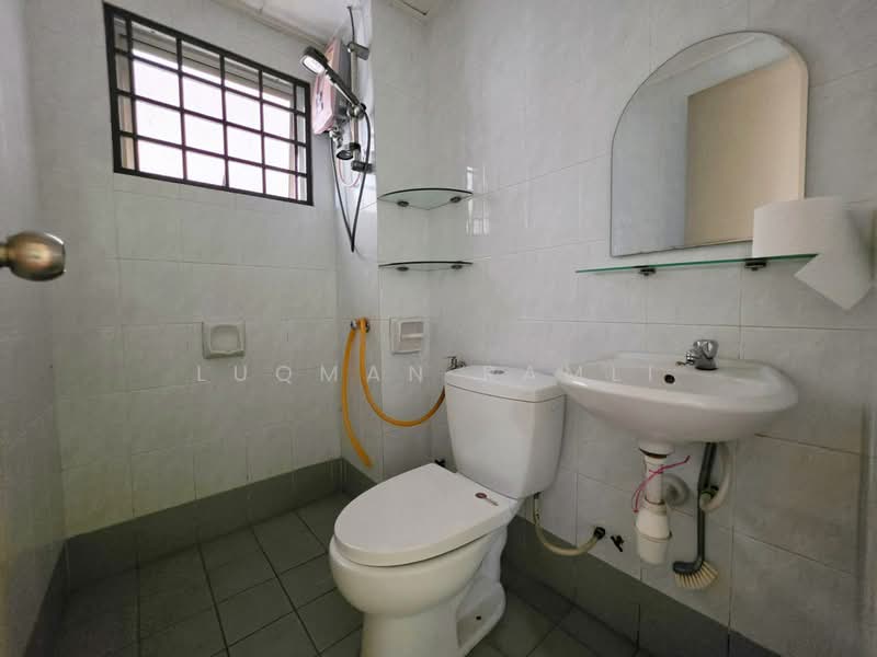 Condominium for Sale at Vista Amani - Luqman Ramli - Bathroom - PropertyGuru.com.my