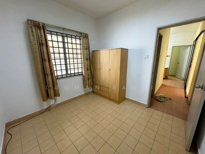 Condominium for Sale at Vista Amani - Luqman Ramli - Bedroom - PropertyGuru.com.my