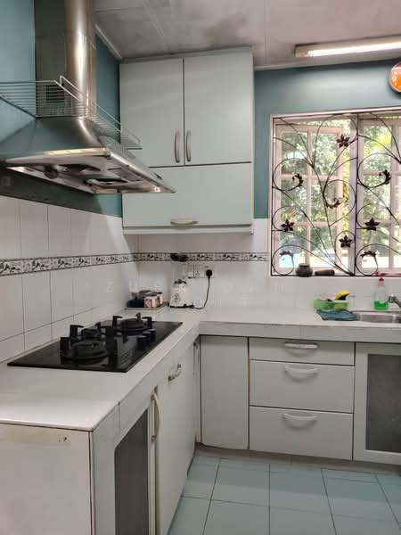 Rumah Berkembar untuk Dijual di Kota Damansara (Selangor) - Zubaidah Kadir - Kitchen - PropertyGuru.com.my