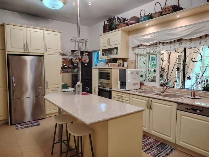 Rumah Berkembar untuk Dijual di Kota Damansara (Selangor) - Zubaidah Kadir - Kitchen - PropertyGuru.com.my