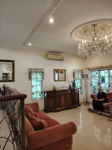 Rumah Berkembar untuk Dijual di Kota Damansara (Selangor) - Zubaidah Kadir - Living Room - PropertyGuru.com.my