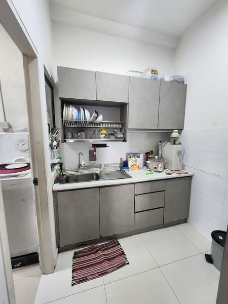 Service Residence for Rent at Seasons Garden Residences - Aaron Ong - Kitchen - PropertyGuru.com.my