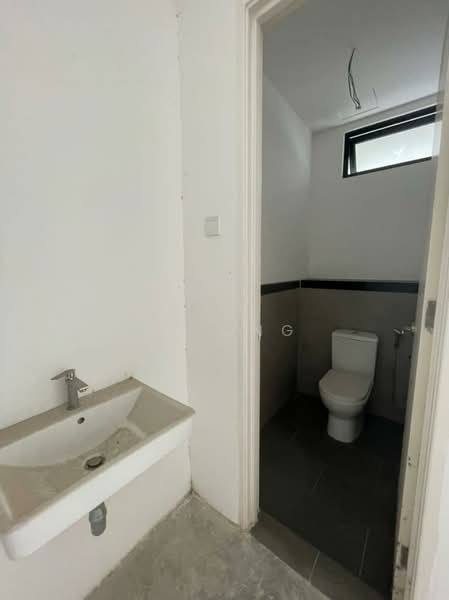 Shop for Sale in Batu Kawan (Penang) - TG Ong - Bathroom - PropertyGuru.com.my