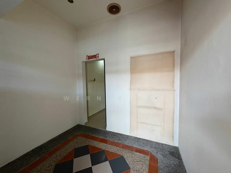 Taman Nusa Bestari Jaya untuk Untuk Disewa - RM 1,900 /bulan, Apr 2026 - Entrance - PropertyGuru.com.my