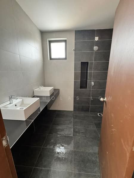 Laman Citra Gelang Patah Brand New House untuk Untuk Disewa - RM 2,300 /bulan, Apr 2026 - Bathroom - PropertyGuru.com.my
