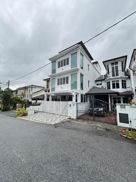 2.5-storey Terraced House for Sale in Ampang Jaya (Ampang) - Wardatu Zamzam - Exterior - PropertyGuru.com.my