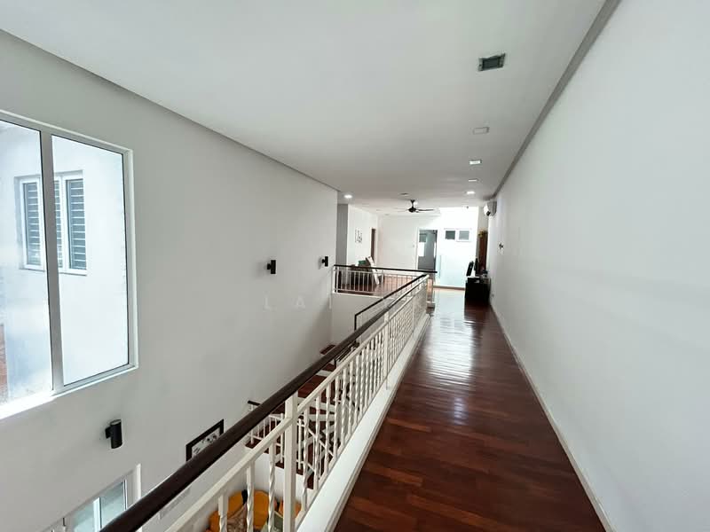2-storey Terraced House for Sale in Temasya Glenmarie (Glenmarie) - Lai YK - Corridor - PropertyGuru.com.my