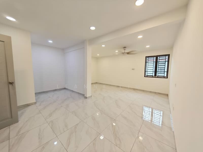 2-storey Terraced House for Sale in Taman Nusantara Prima (Gelang Patah) - Leanne Lim - Living Room - PropertyGuru.com.my