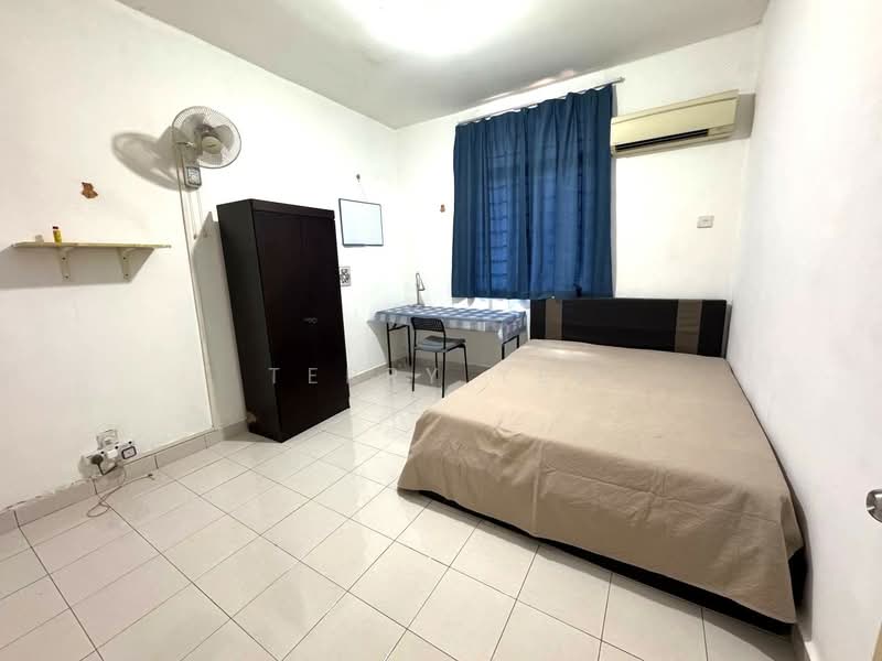 Apartment for Rent at Mutiara Perdana (Mutiara Court) - Terry Yee - Bedroom - PropertyGuru.com.my