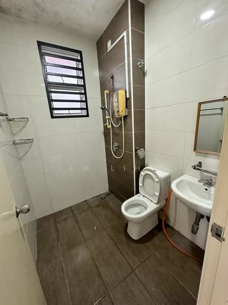 Cluster House for Sale in Iskandar Puteri (Nusajaya) (Johor) - Liew Lih Yi - Bathroom - PropertyGuru.com.my