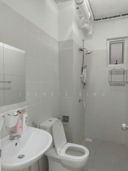 Apartment for Rent at Residensi Seri Wahyu - Frankie Sing - Bathroom - PropertyGuru.com.my