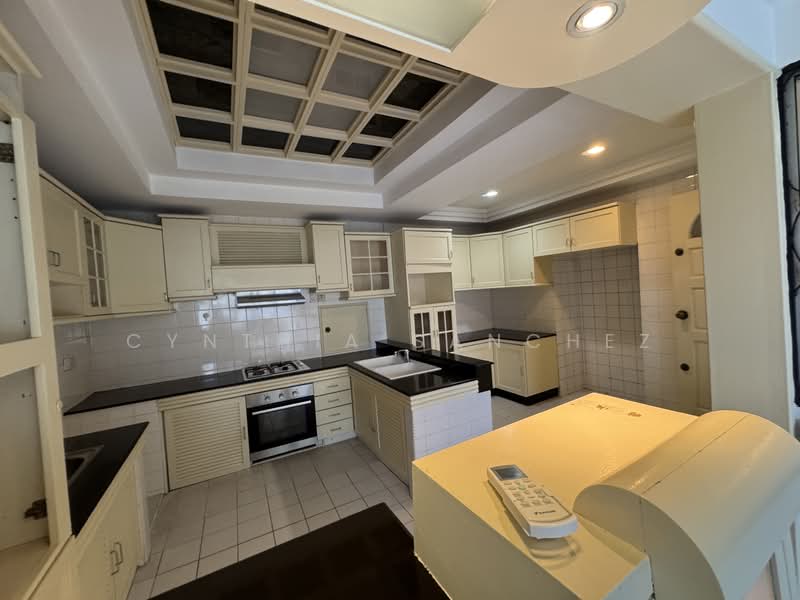 Bungalow for Rent in Damansara Heights (Kuala Lumpur) - Cynthia Sanchez - Kitchen - PropertyGuru.com.my