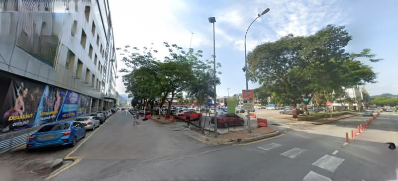 Shop for Sale in Ulu Kelang (Kuala Lumpur) - King Wha - Exterior - PropertyGuru.com.my
