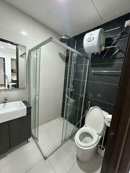 Condominium for Rent at Amberside @ Country Garden Danga Bay - Jensen Goh - Bathroom - PropertyGuru.com.my